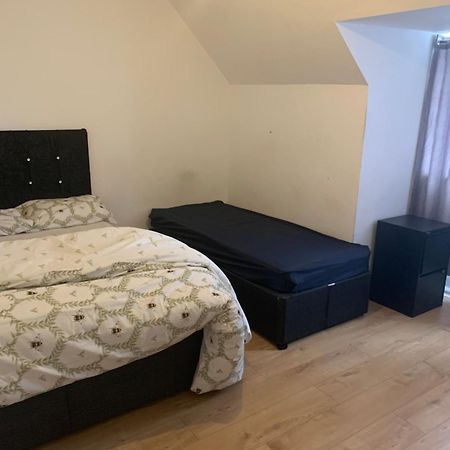 Bed and Breakfast At Apex House Dagenham Exterior foto